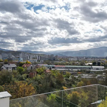 Luxury Penthouse With Free Parking Appartement *
