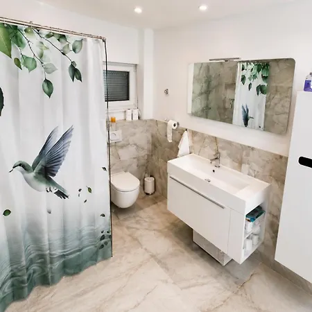 Luxury Penthouse With Free Parking Appartement
